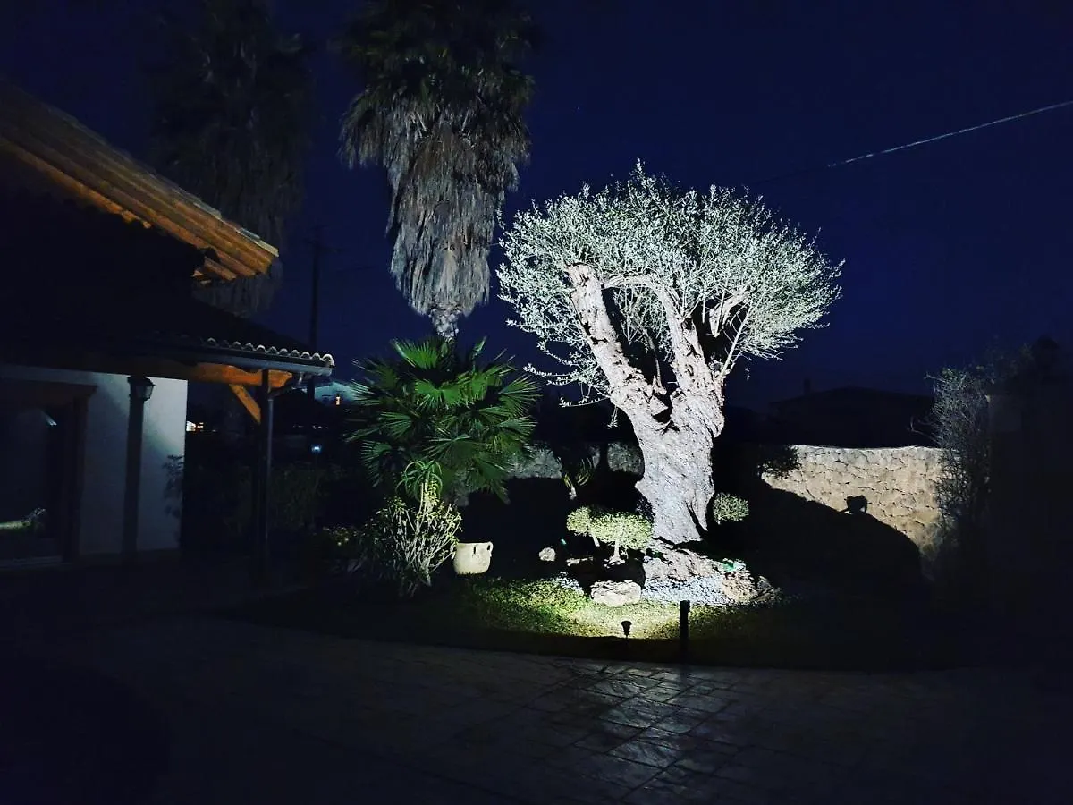 Holiday home Depandance Con Piscina E Jacuzzi Villa Fontane Bianche Italy