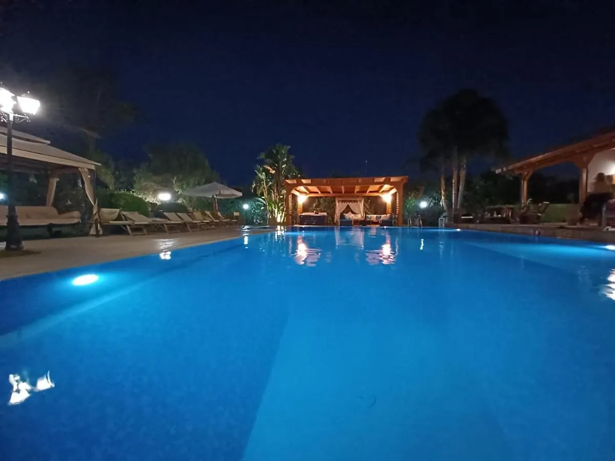 Depandance Con Piscina E Jacuzzi Villa Fontane Bianche 0*,  Italy