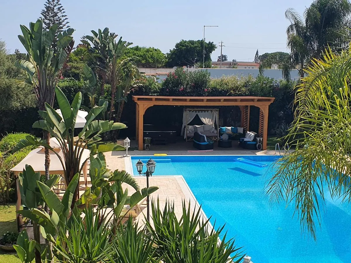 Depandance Con Piscina E Jacuzzi Villa Fontane Bianche