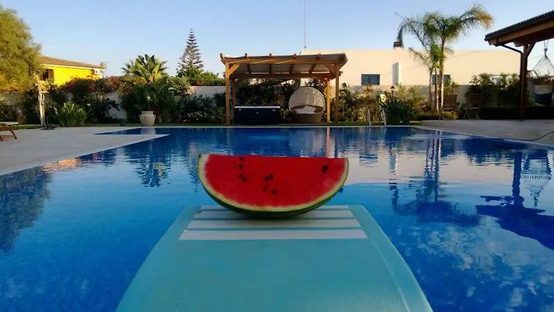 Depandance Con Piscina E Jacuzzi Villa Fontane Bianche Holiday home