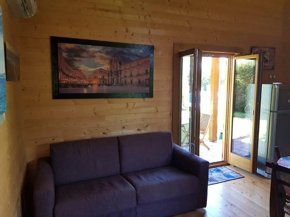 Holiday home Depandance Con Piscina E Jacuzzi Villa Fontane Bianche